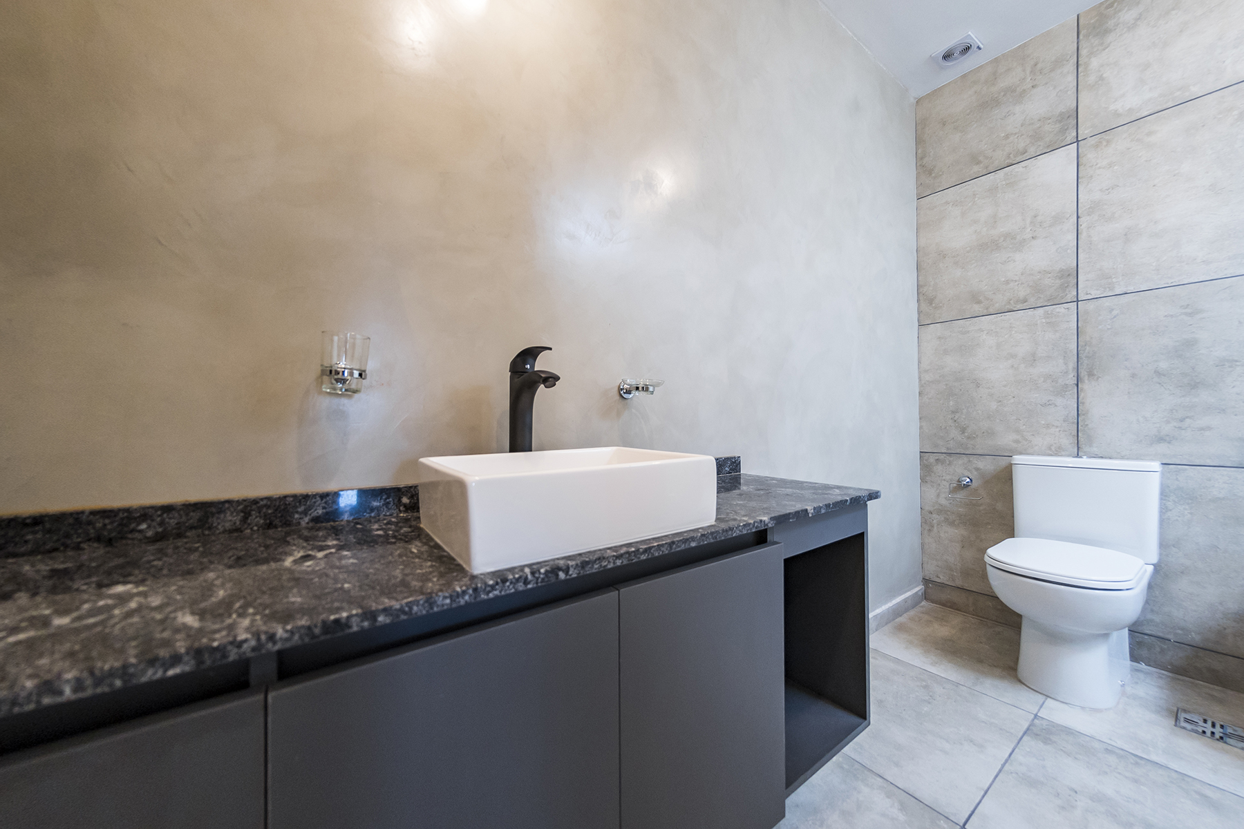 Baño Bogi 2 Baño con luz natural