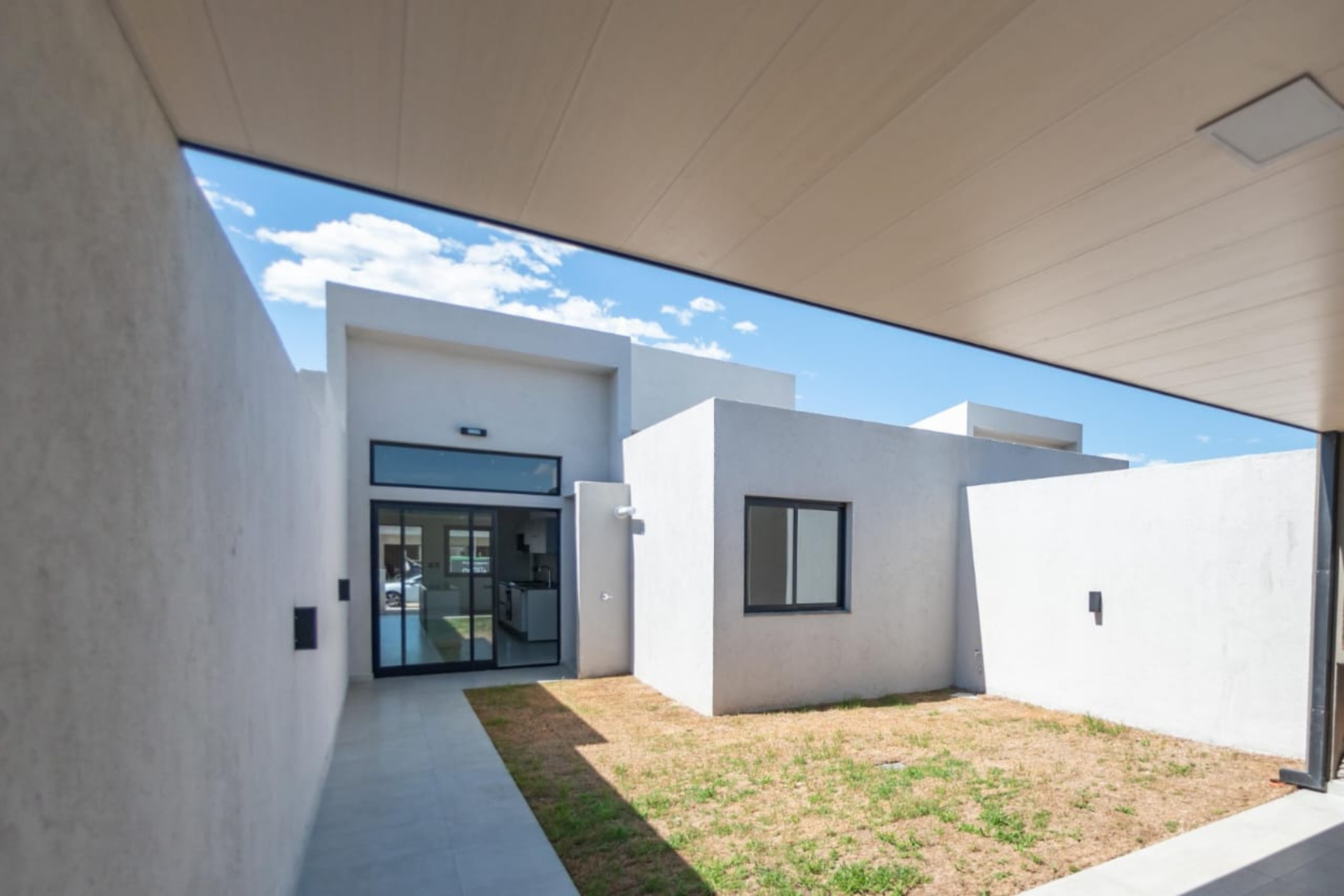 patio-exterior-espacio-verde Espacio verde para más vida.